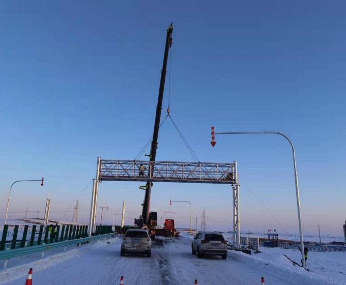 Construction Advantages of Modular Road Gantry