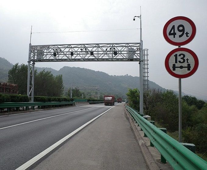 Common Issues and Solutions in Road Gantry Installation