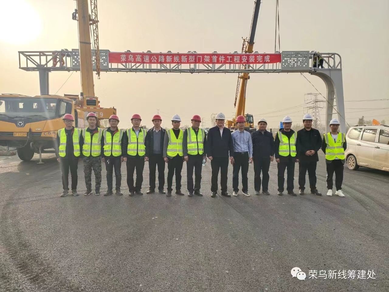 Customizable VMS Traffic Gantries